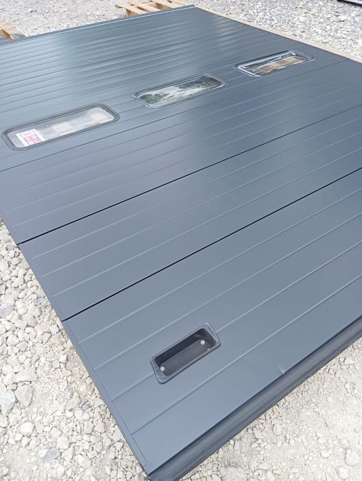 Brama garażowa segmentowa panelowa grafit 304x396 h wysoka