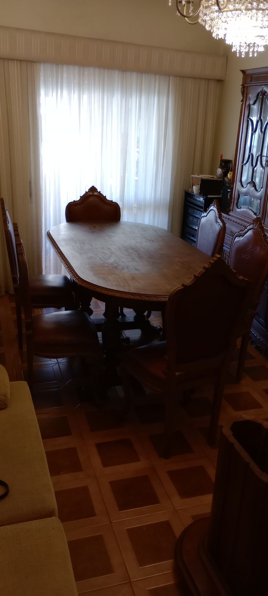 Conjunto mesa sala de jantar com 6 cadeiras