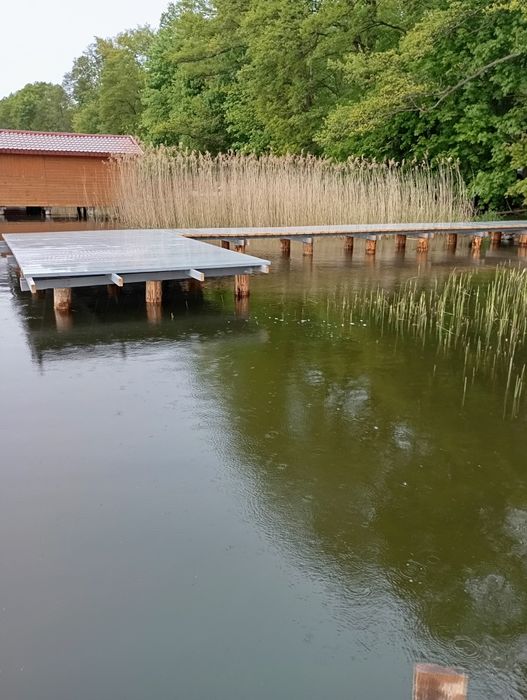 Budowa altan pomostów tarasów i zadaszeń  konstrukcji drewnianej