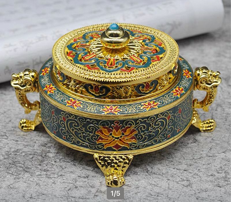 Peça lindissima para decoraçao e uso. Nova. 14*7