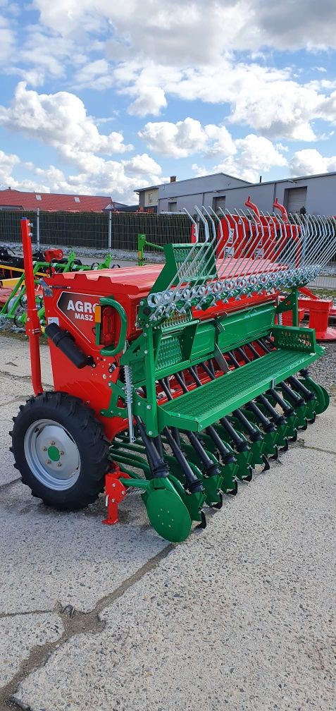 Siewnik zbożowy SR250, SR270  AGROMASZ,  nowy
