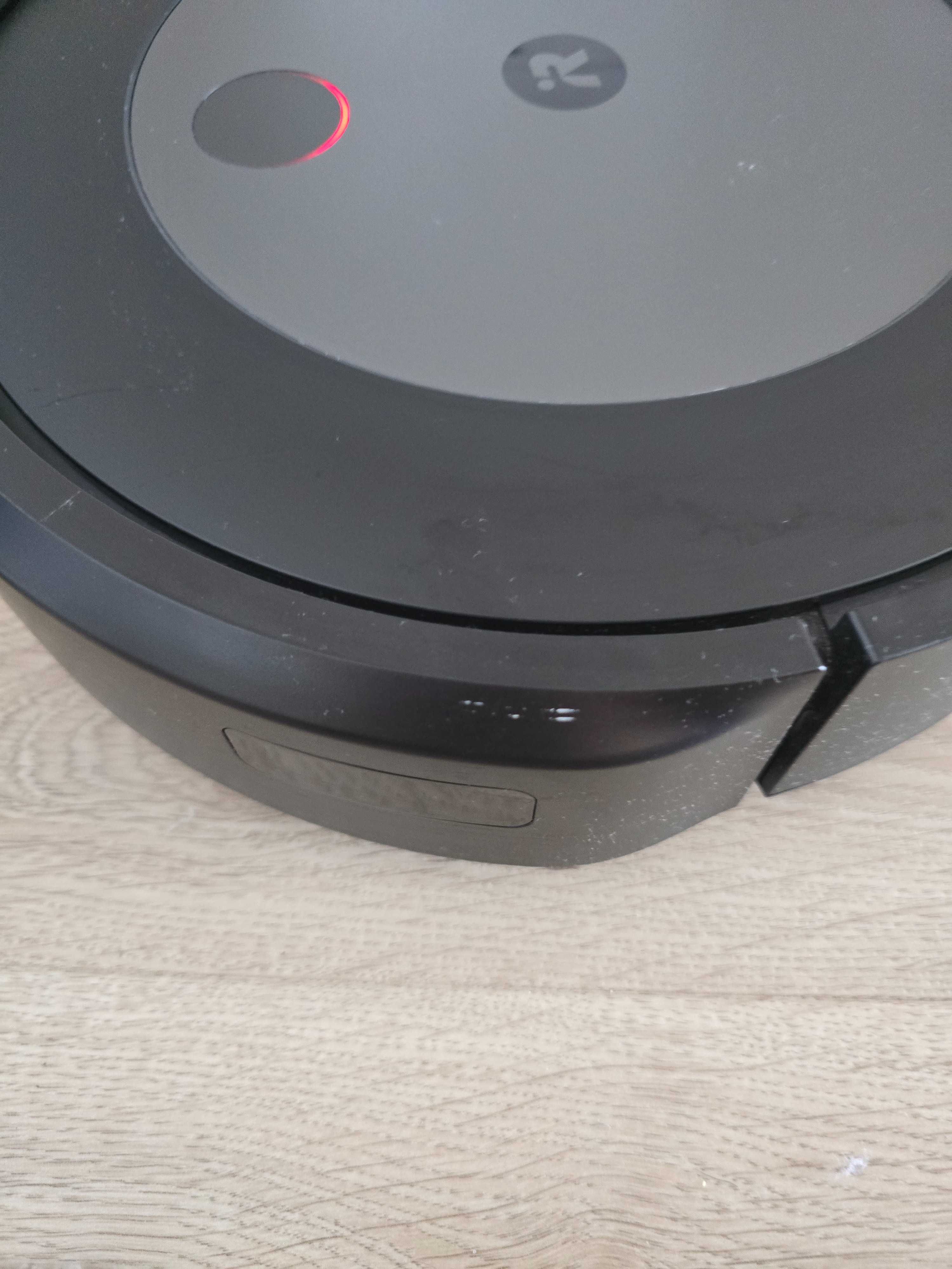 Roomba j7+ com base autoesvaziamento + acessórios originais - 10/2025