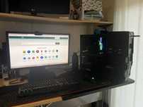Setup gaming ( torre + monitor + teclado+ mouse pad)