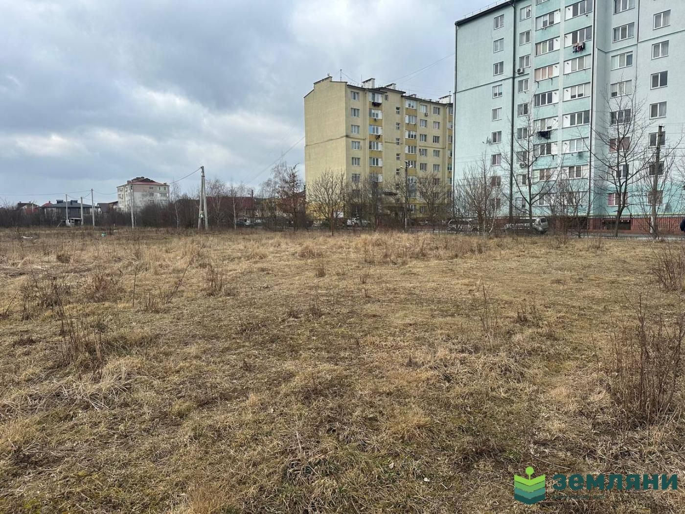 Продається ділянка 8 сот під будівництво в с. Крихівці