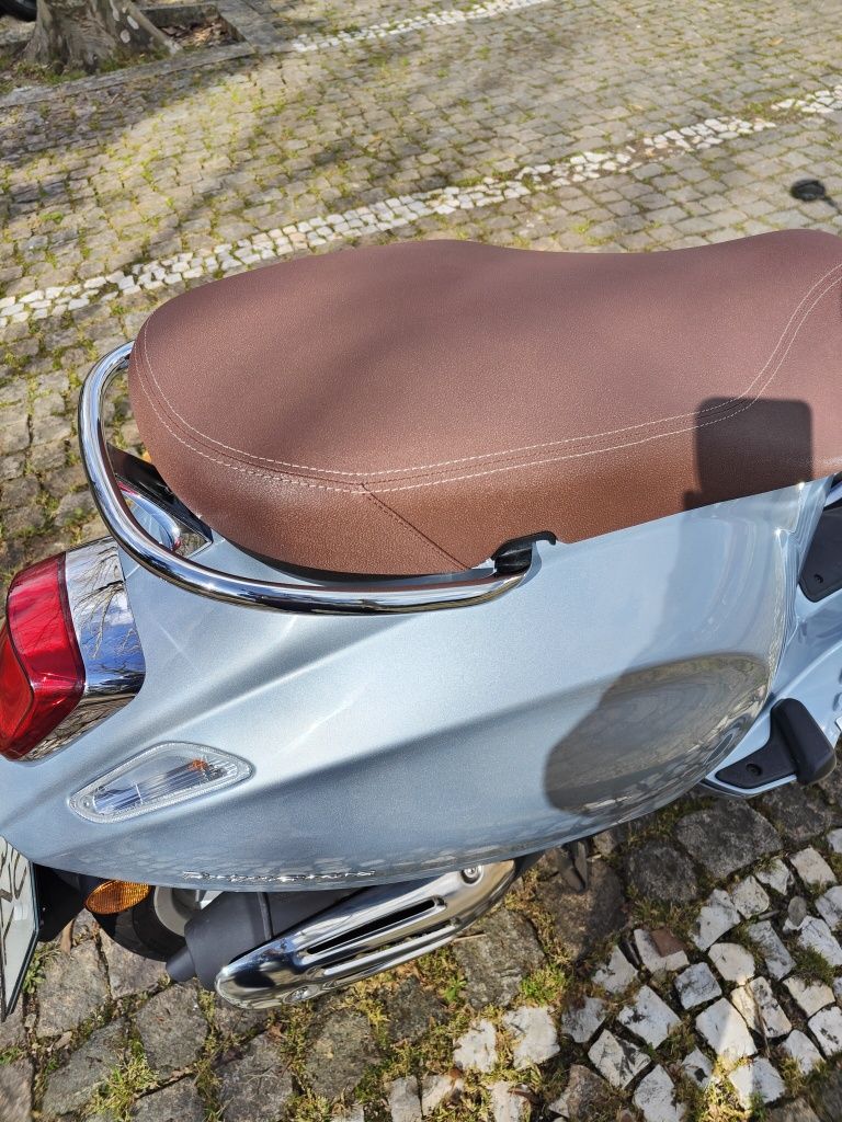 Vespa Primavera 125