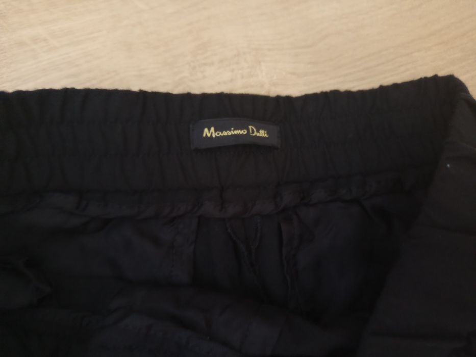 Wełniane czarne spodnie XS Massimo Dutti
