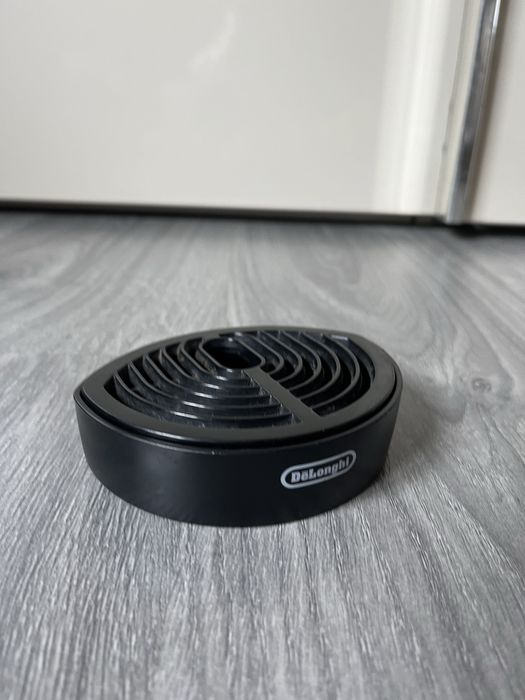 Підставка для кавоварки Delonghi