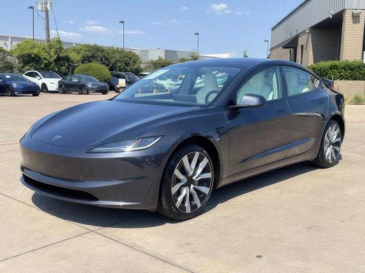 2025 Tesla Model 3 Long Range