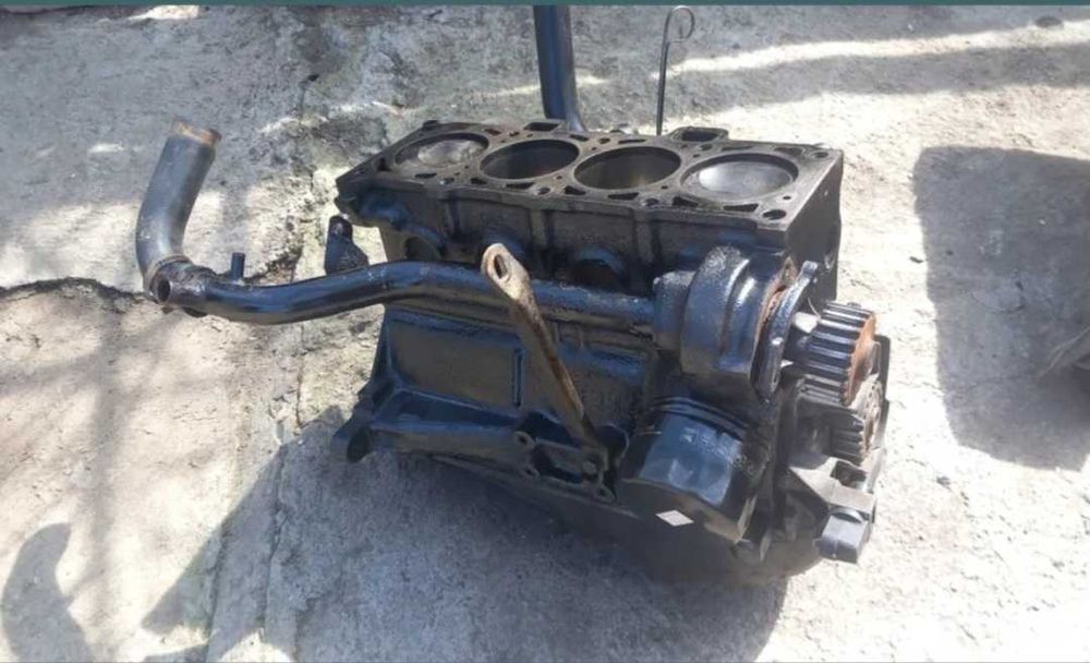 Продам запчасті  на машину