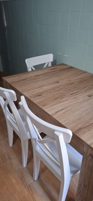 Mesa extensivel de madeira