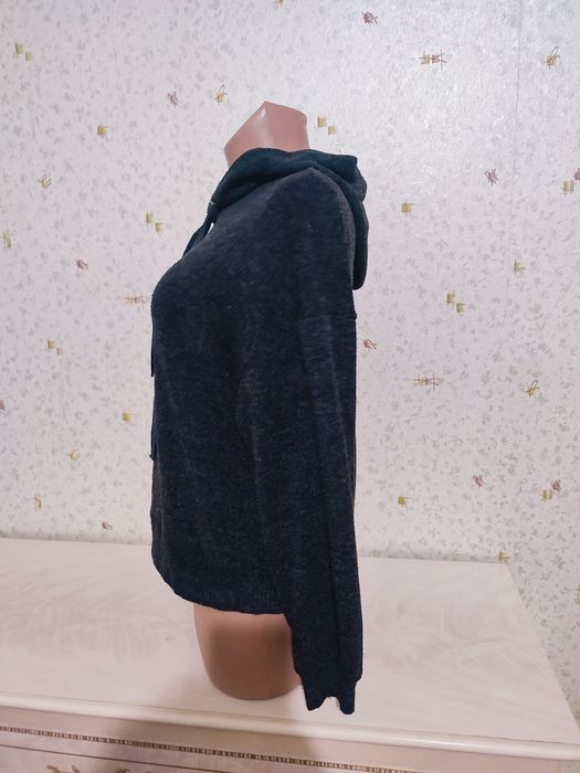 Продам спортивную кофту женскую осень - зима р М