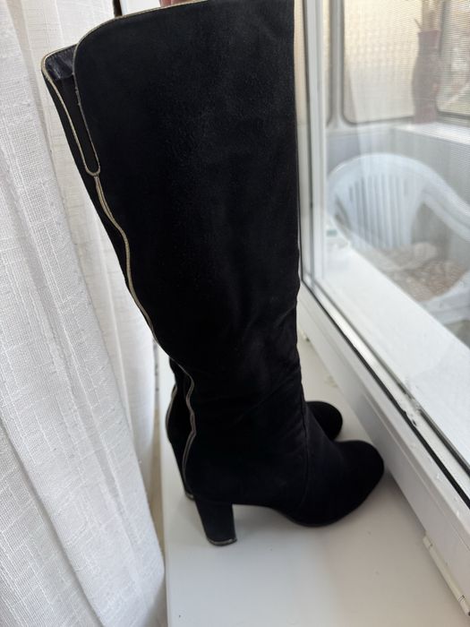 Зимові натуральні замшеві чоботи