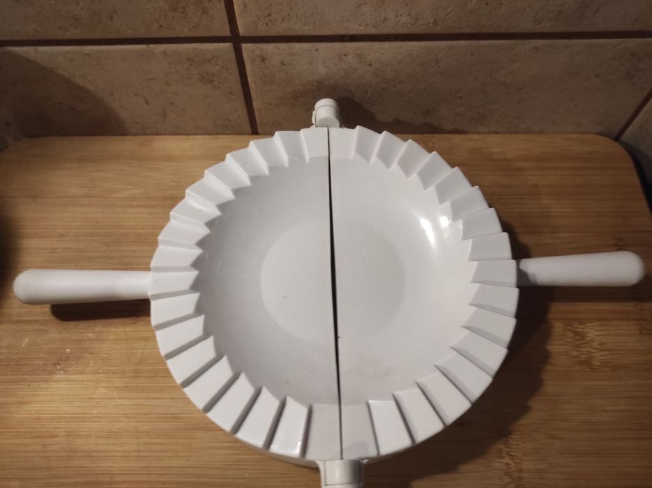 Forma do pierogów 10 cm