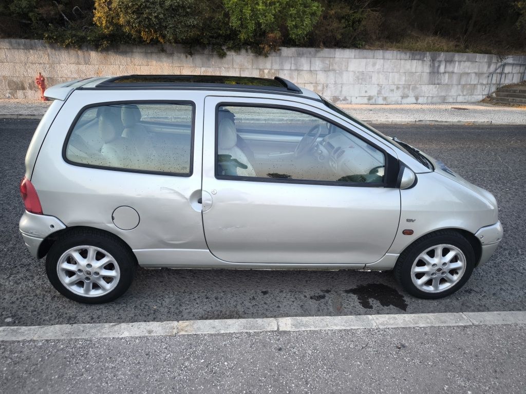 Renault Twingo initiale teto panorâmico