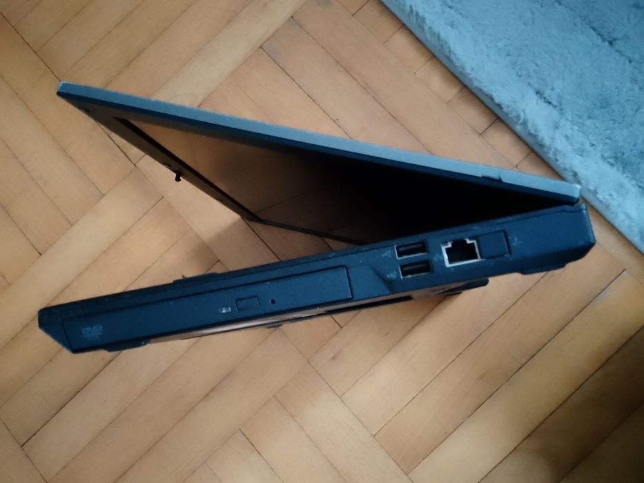 Dell latitude E.