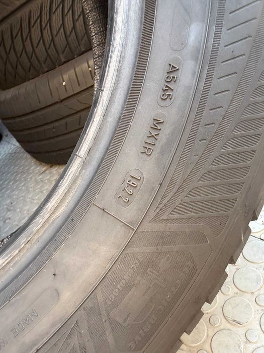 235-60 R18 103T Goodyear Vector 4 Seasons Gen3 розпаровка 1шт