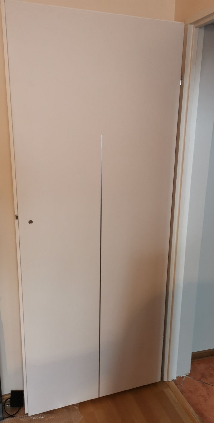 Drzwi 80 lewe białe nowe