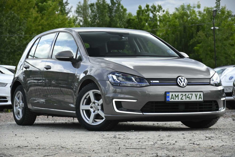 Volkswagen e-Golf 2015