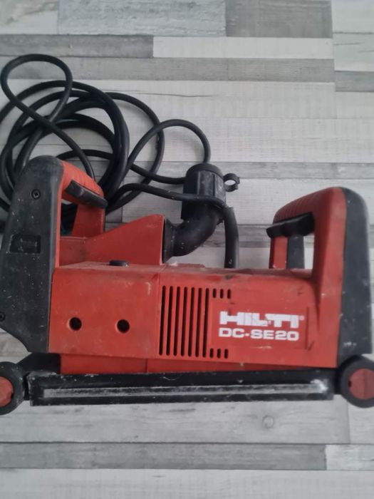 Bruzdownica HILTI DC SE 20