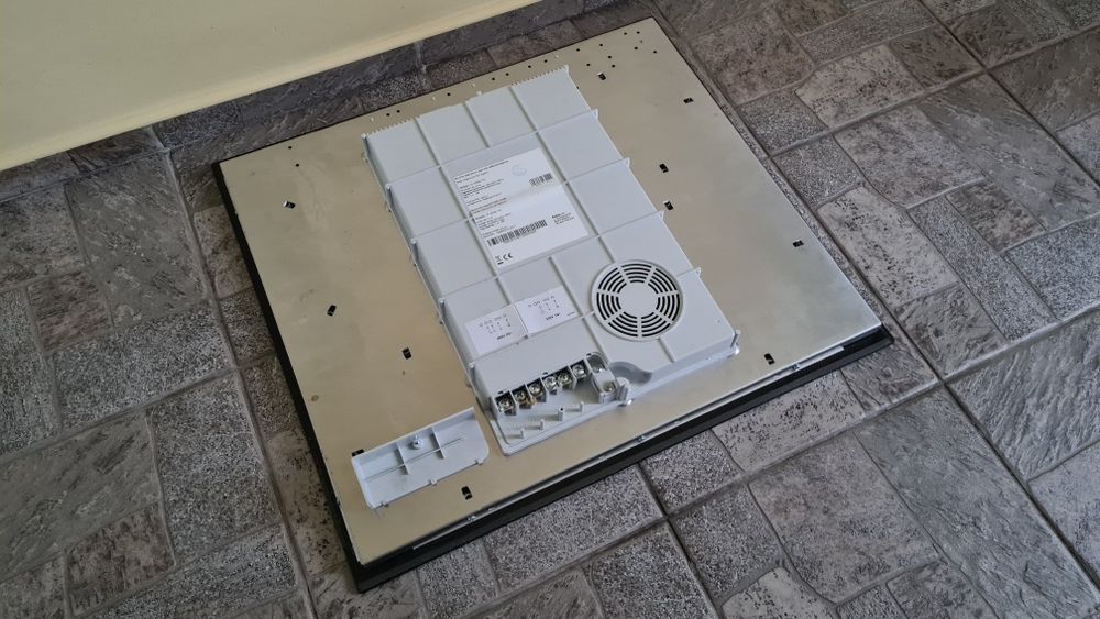 płyta indukcyjna Amica 100% sprawna wyświetlacz LCD Timer PowerBooster
