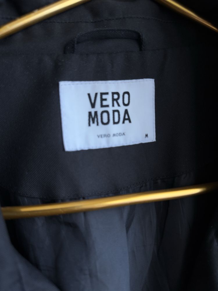 Чорний тренч,бренд VERO MODA