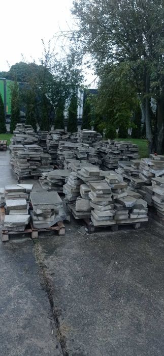 Płyty chodnikowe.