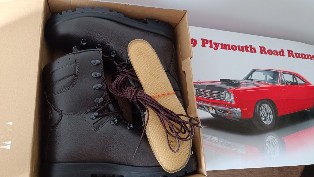 Buty taktyczne WOJAS rozm. 27.5, 43 nowe