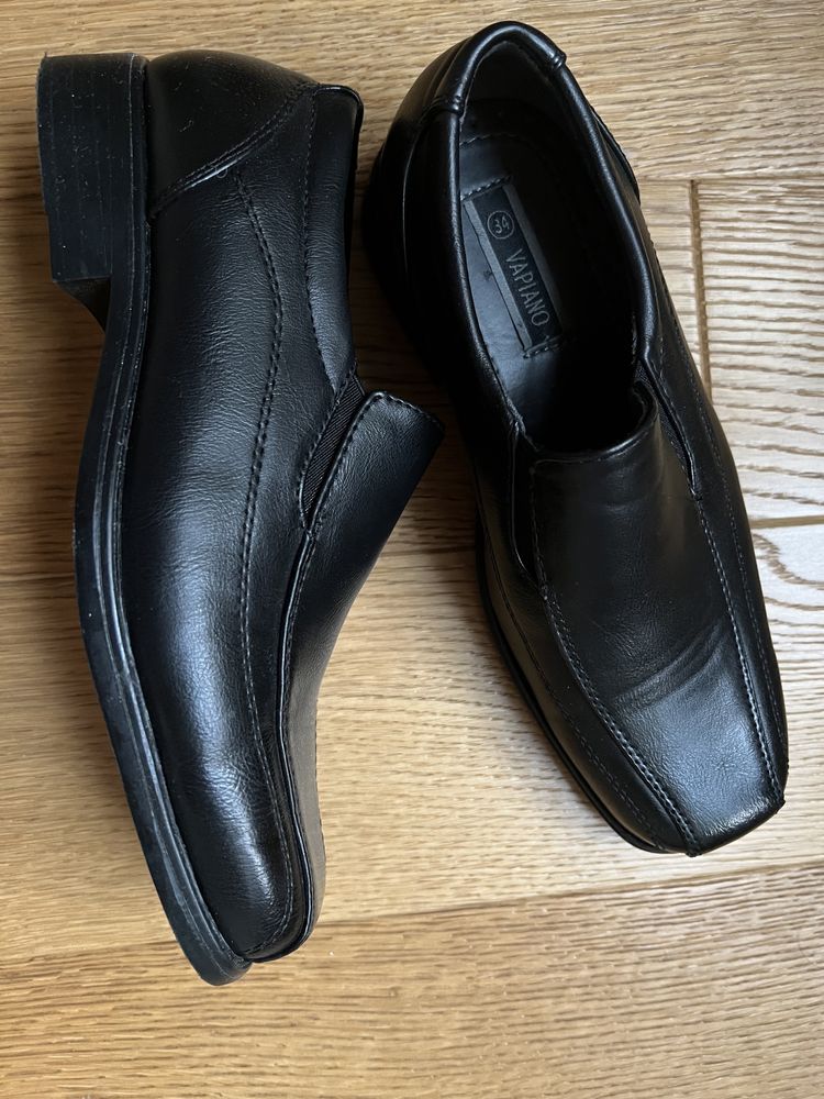 Buty mokasyny jak nowe 34