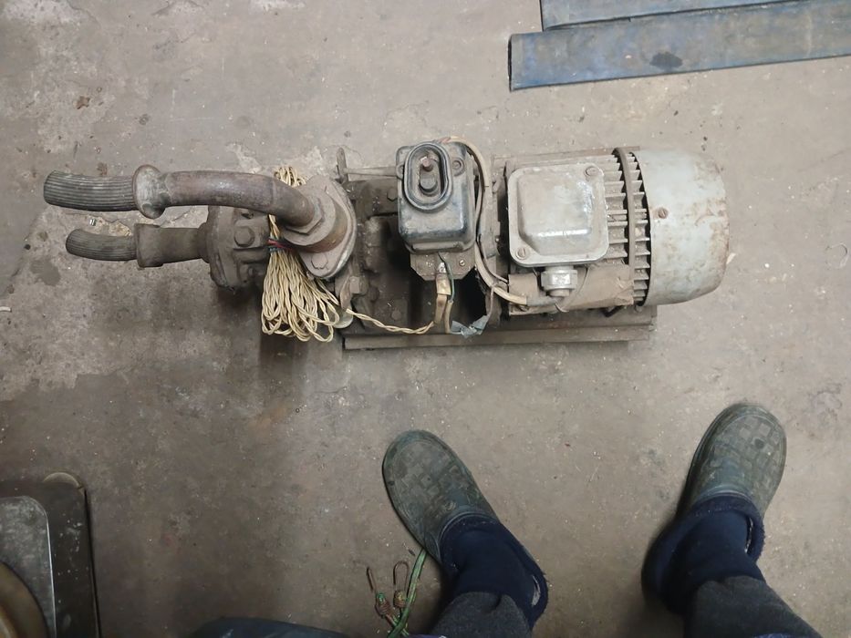 Попович насос електричний