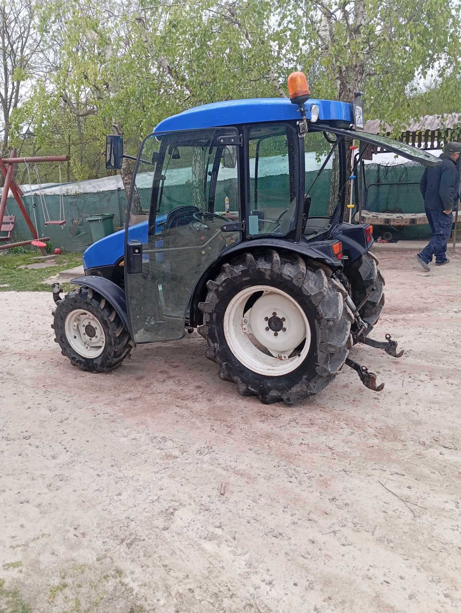 Ciągnik New Holland T3030