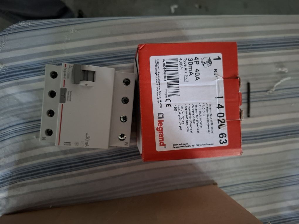 Nowy Wyłącznik różnicowoprądowy 4P 40A 0,03A typ AC P304 RX3