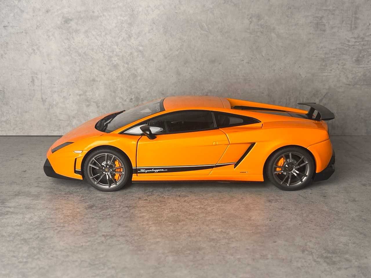 Autoart Lamborghini Gallardo Superleggera 1/18