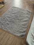 Tapete cinzento fofo 1,60x1,25m, poliester- Excelente estado!