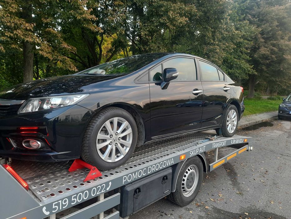 Honda Civic IX sedan 1.8 vtec Executive salon Polska niski przebieg