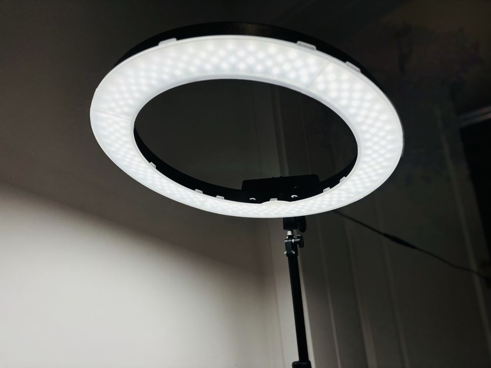 Lozko do przedłużania rzęs lampa ring lampa UV Jolash