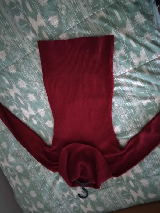 Vestido justo de lã
Tamanho S/M