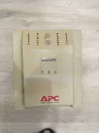 Бесперебойник ИБП UPS APC Smart ups 700 чистый синус