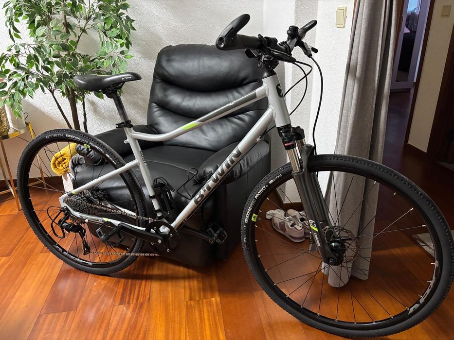 Bicicleta de Trekking Riverside 900 Cinza