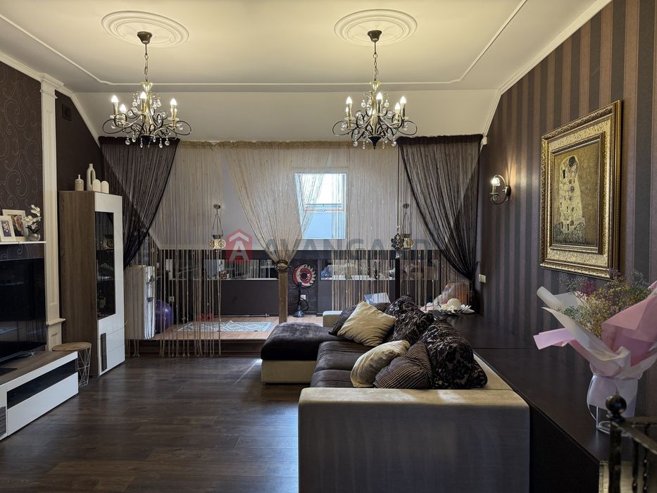 Таунхаус з ремонтом, Святопетрівське!!!