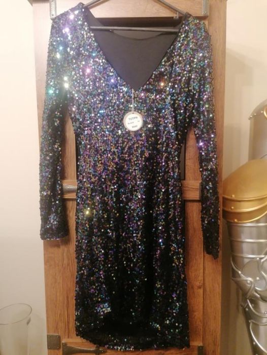 Шикарное вечернее платье