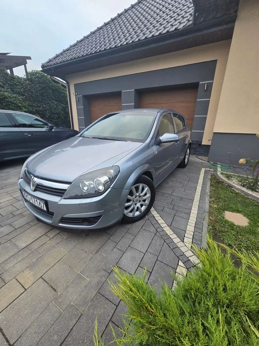 Opel Astra Opel Astra 1.7 CDTI 100KM – od 13 lat w jednych rękach
