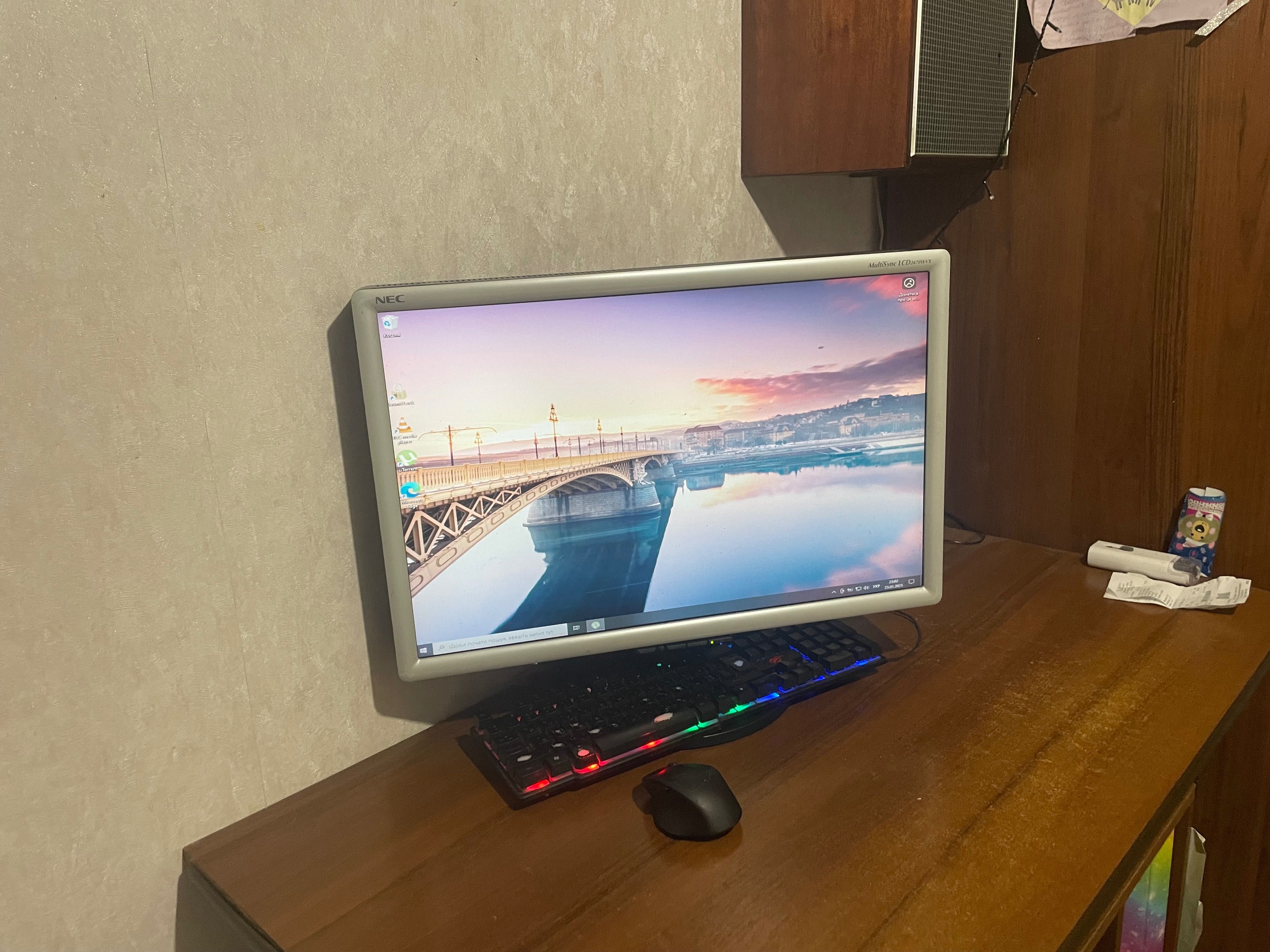 японський монітор NEC 24” LCD2470WVX-BK