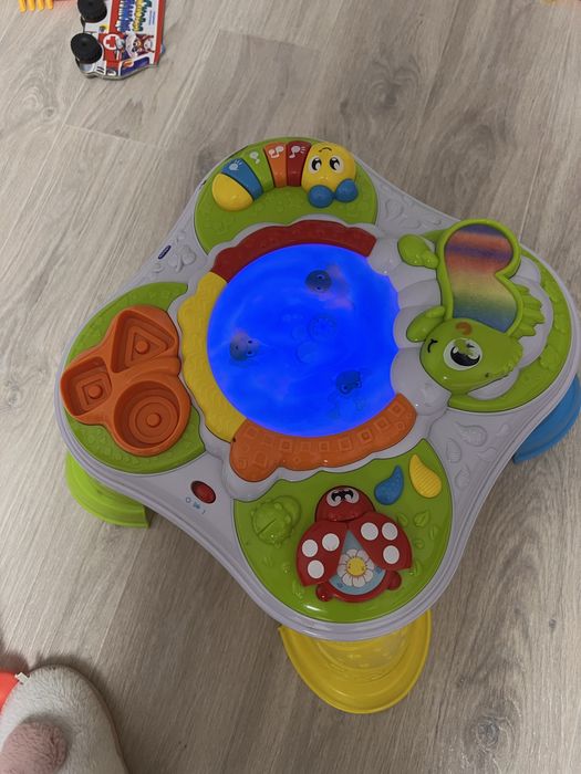 Ігровий центр Chicco Sensory Table