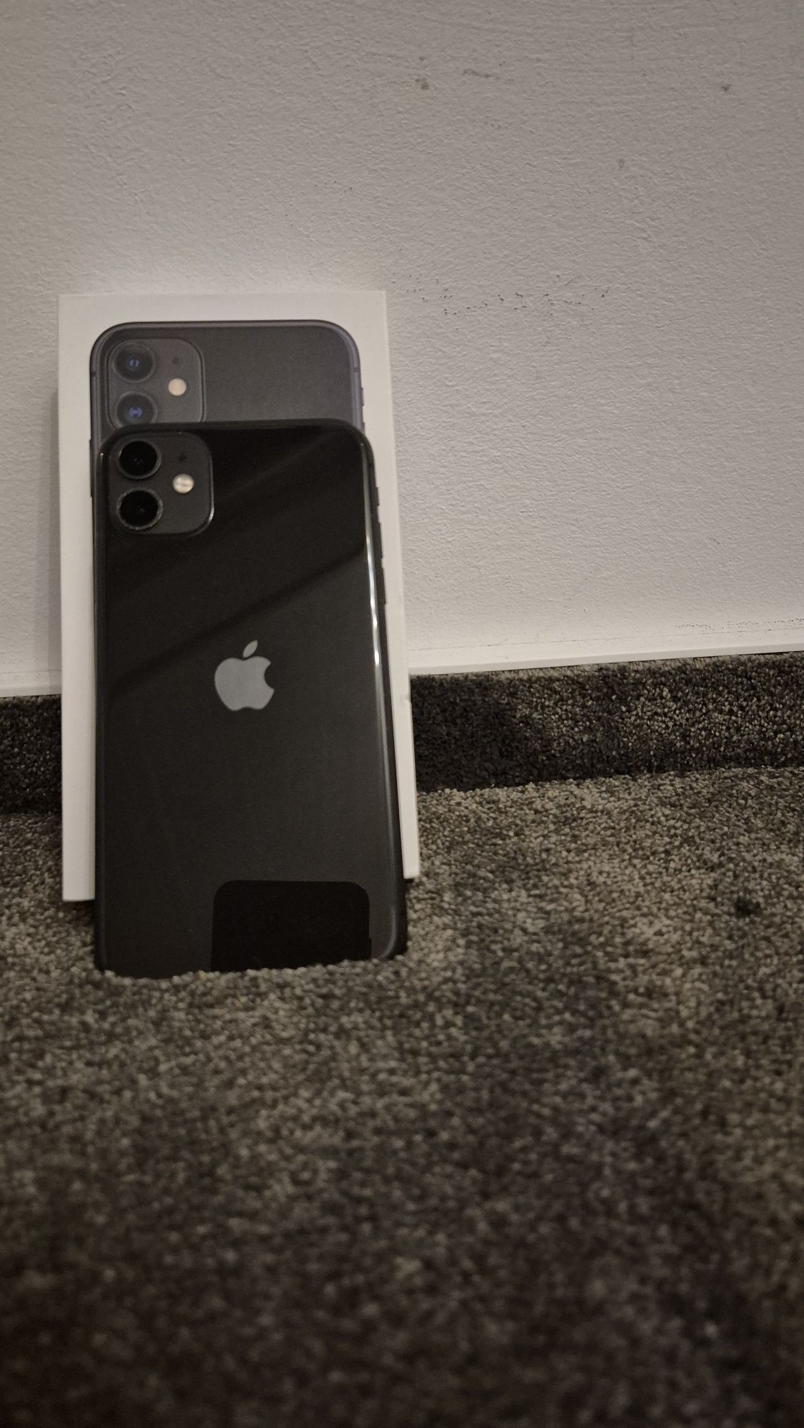 Iphone 11.  128gb