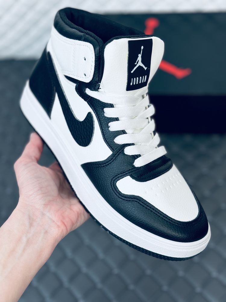 Nike Air Retro Jordan 1 кроссовки женские Найк Джордан 1 черно-белые