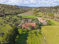 Quinta com 40 hectares com Casa Senhorial com Vocação para Regadio ...