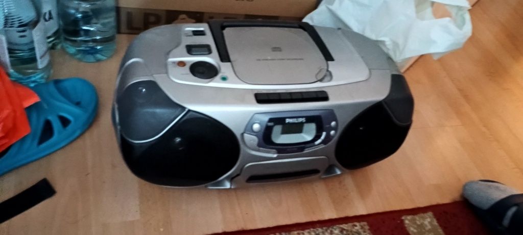 Boombox Philips 4 głośniki do weryfikacji
