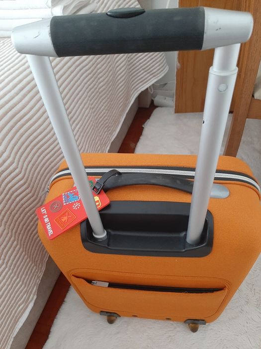 Mala viagem laranja