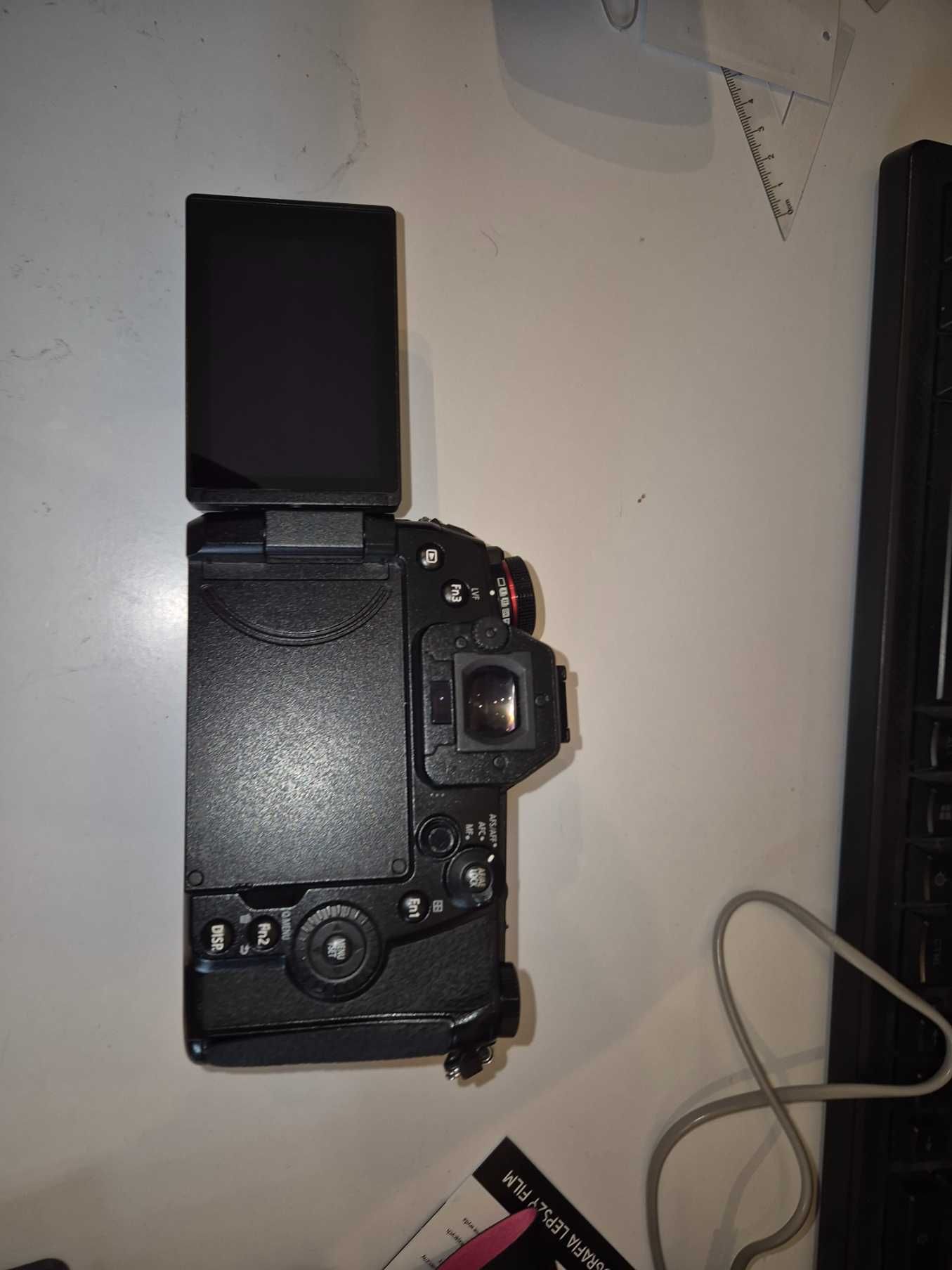 Panasonic DC-G9 Lumix dobry stan 2 baterie oryginalne opakowanie