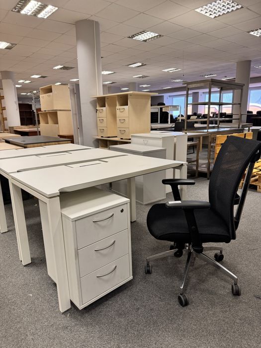 РАСПРОДАЖА офисной мебели  стулья кресла комьютерные